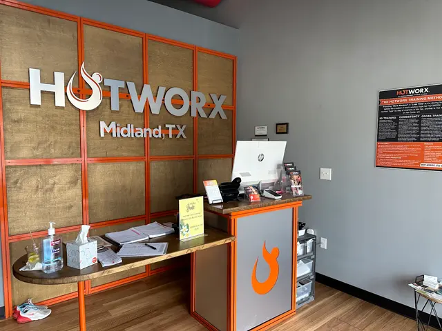 HOTWORX - Midland, TX - Holiday Hill — customer photo 2