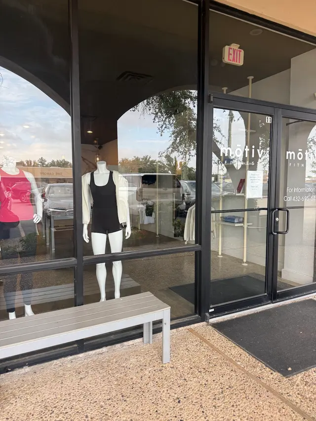 Mōtiv Fitness | Midland - barre, cycle, yoga, trampoline, dance — customer photo 11
