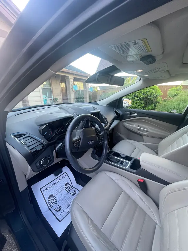 Right On Detail Auto Detailing Portland — photo from the business 10