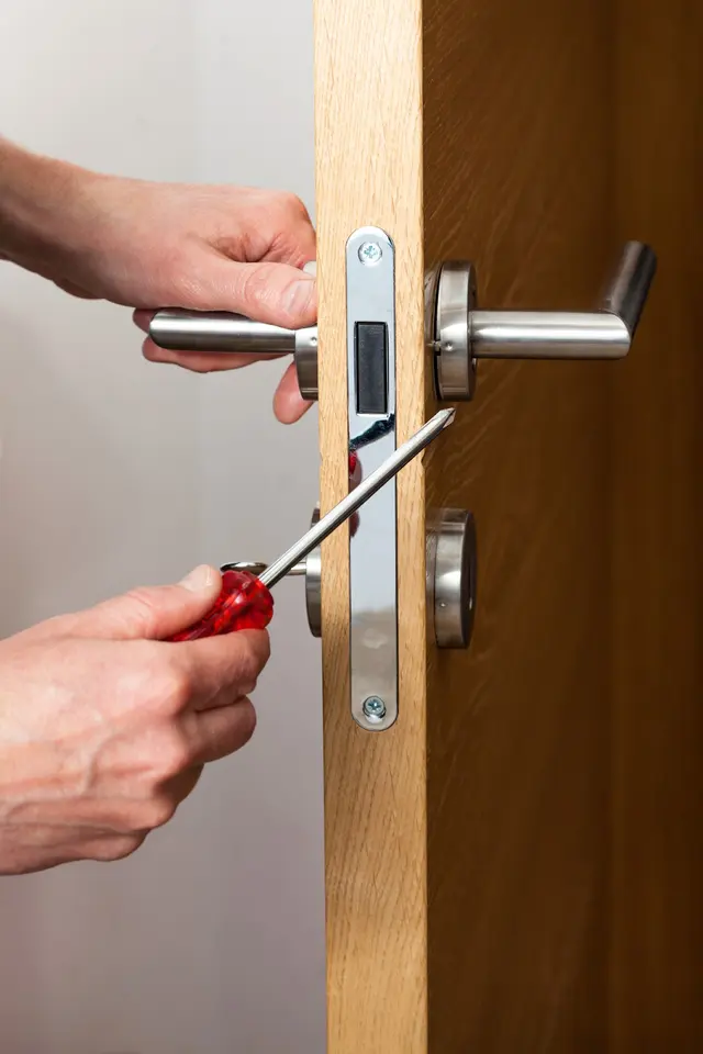 DY LOCKSMITH — photo from the business 5