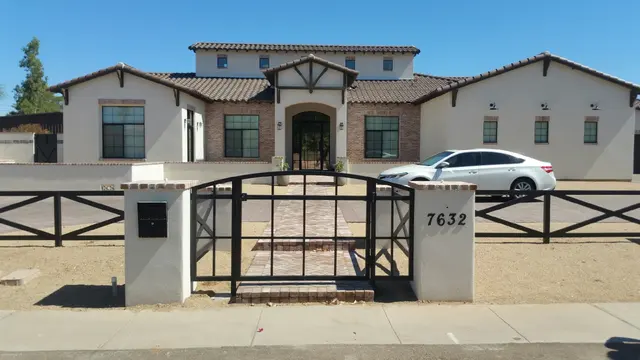 Triple B Garage Doors And Gates — photo from the business 10