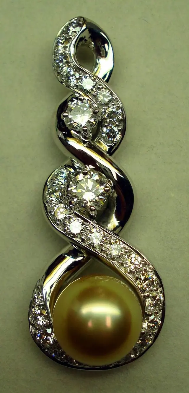 Golden Image Jewelers — photo from the business 7