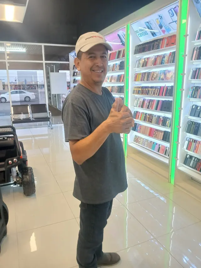 Tech G - Cellphone Repair — customer photo 10