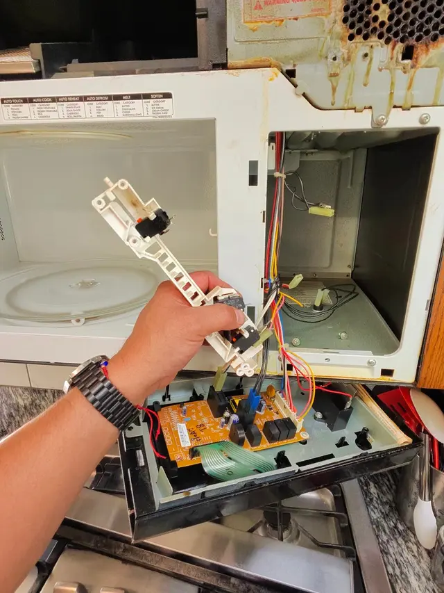 E.R. Appliance Repair, Whittier Ca. — photo from the business 4