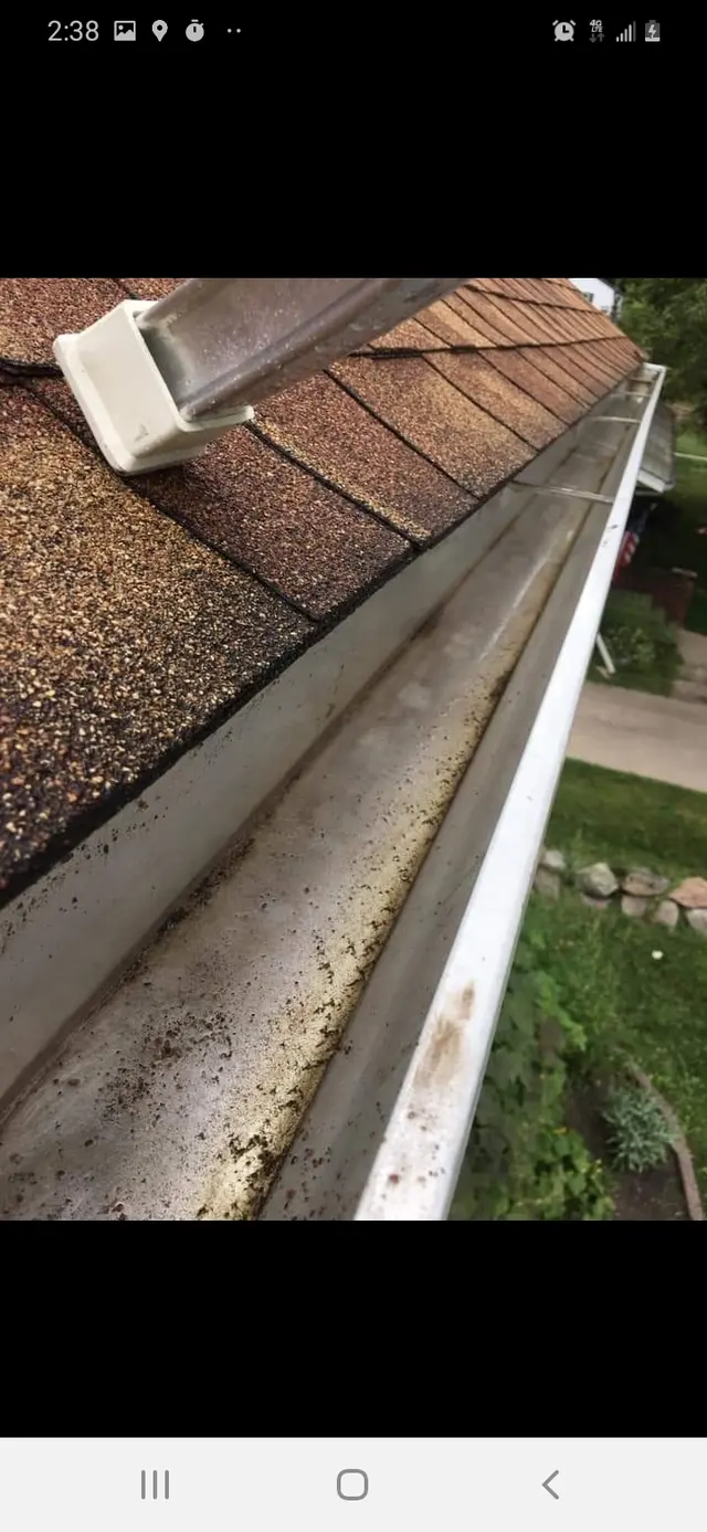 Brad Donahue's Window Cleaning — photo from the business 9