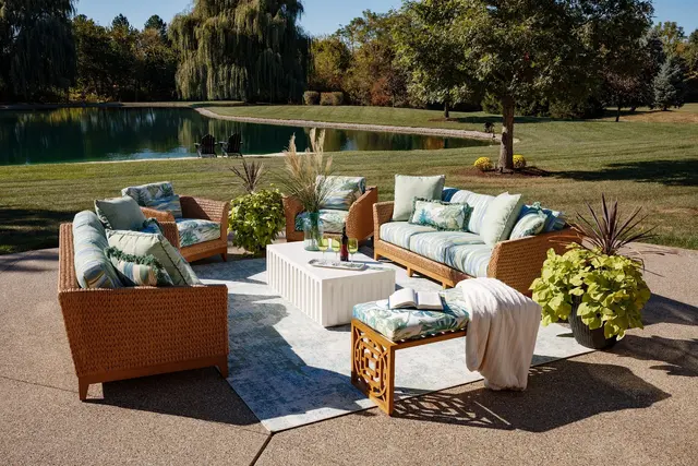 Lloyd Design Team by Decorating Den Interiors — photo from the business 1