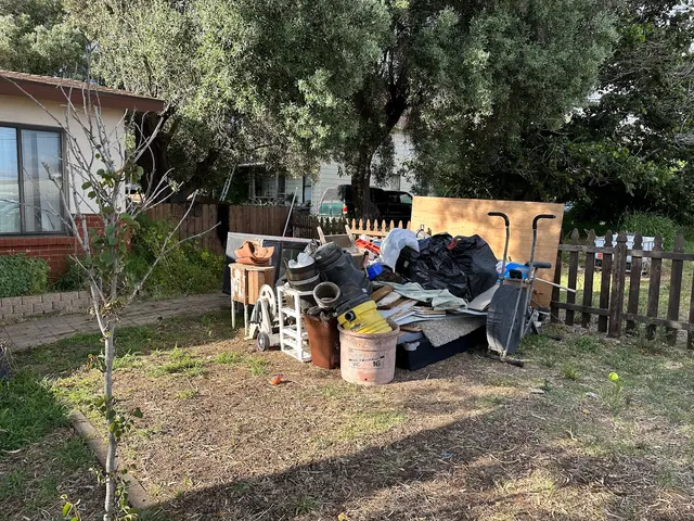 Eastlake Hauling and Junk Removal LLC — photo from the business 7