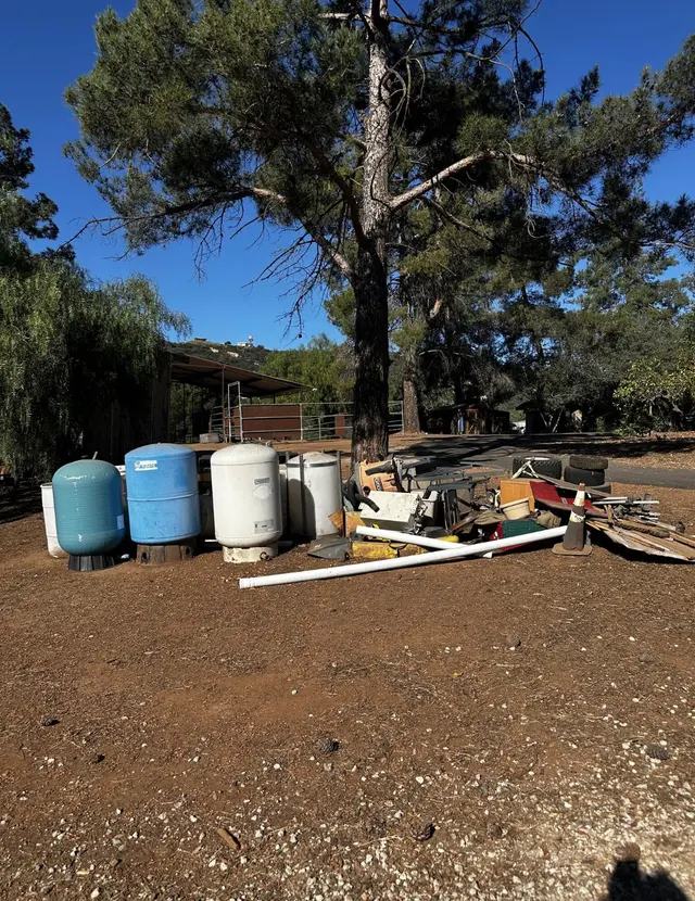 Ruiz Junk Removal & Hauling — photo from the business 3