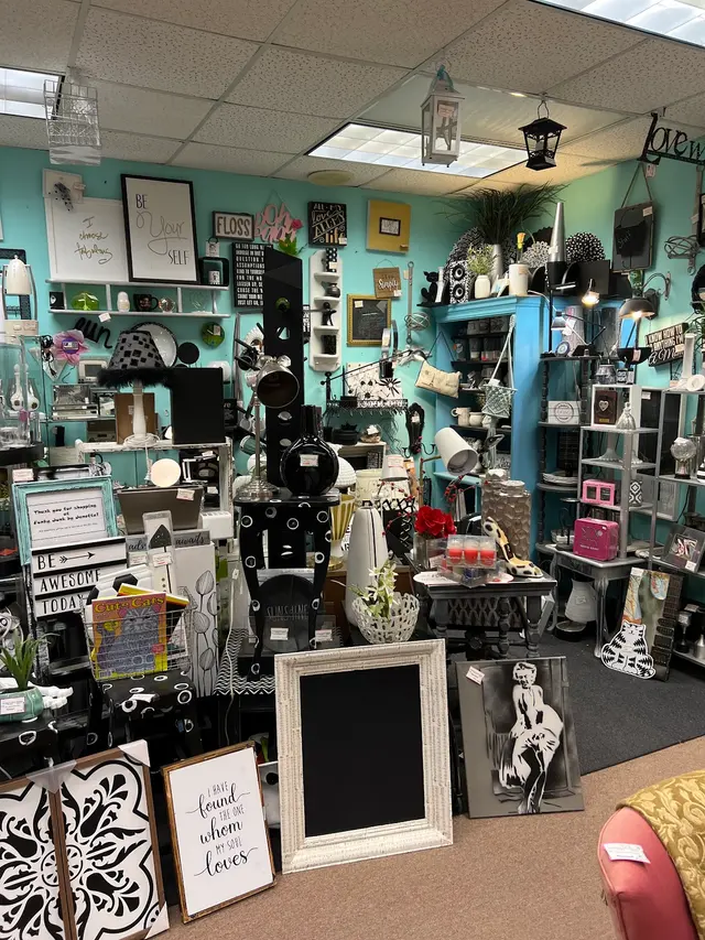 Consign It! Home Interiors — customer photo 12