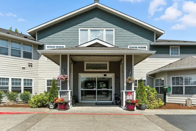 Cedar Village by Cogir — photo from the business 1