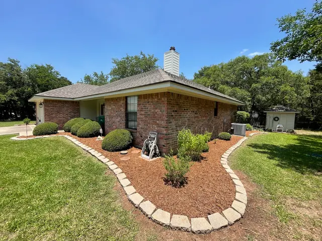 Lakeview Landscape Design — photo from the business 4