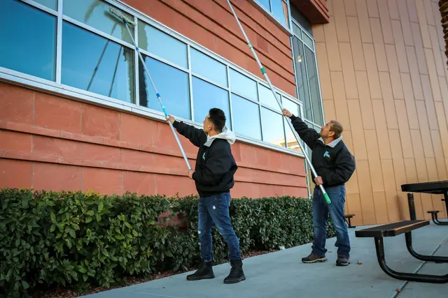 Powell Window Cleaning — photo from the business 7