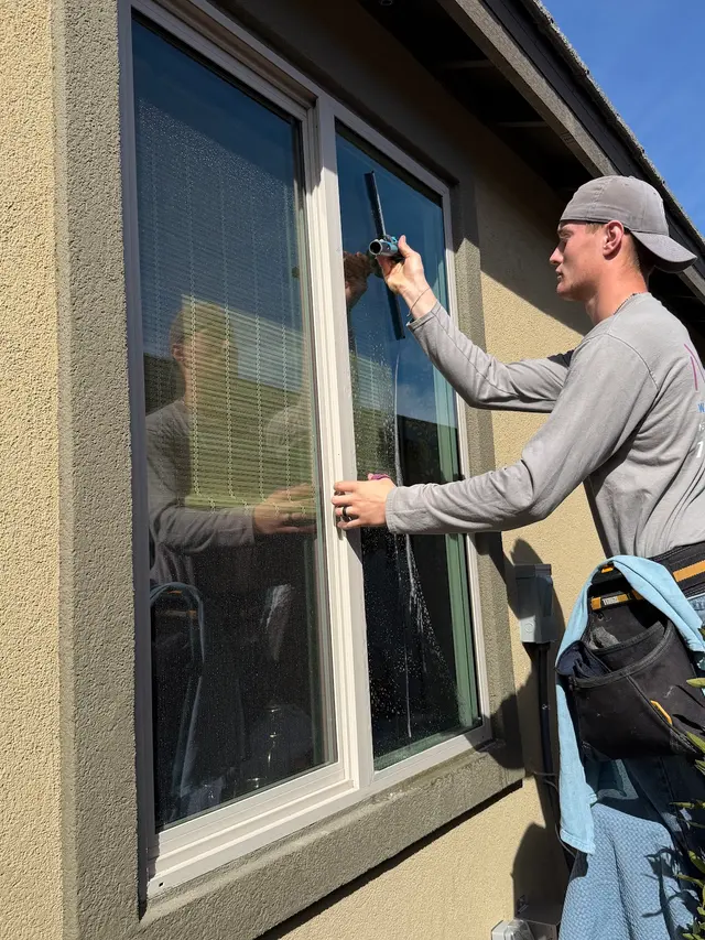 Neon Window Cleaning — photo from the business 5