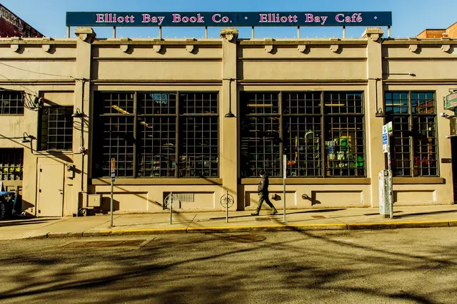 Elliott Bay Book Company — photo from the business 2