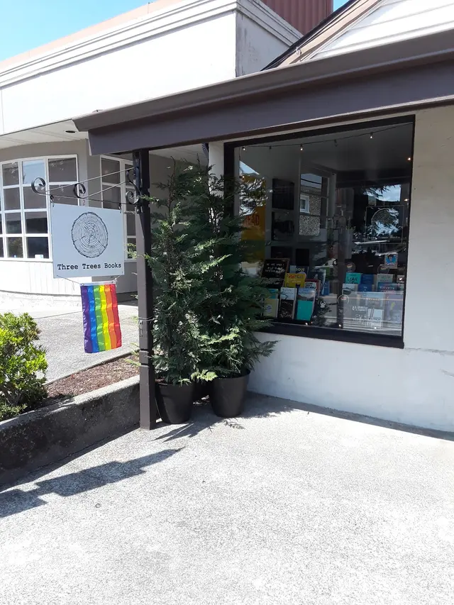 Three Trees Books — customer photo 5