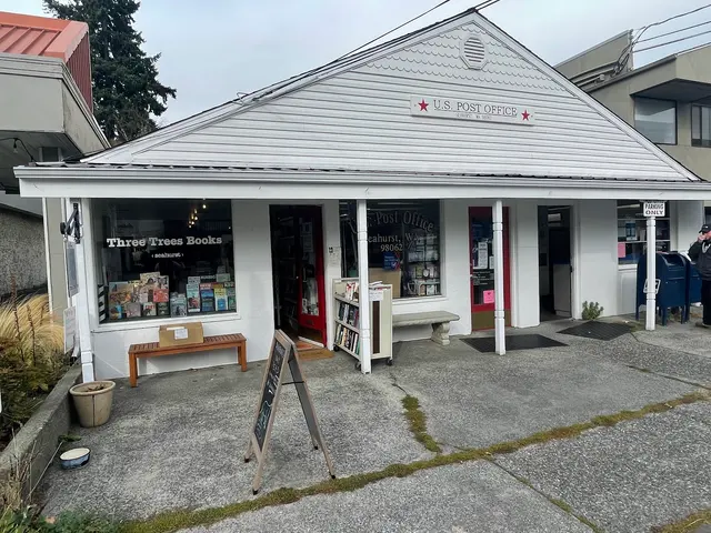 Three Trees Books — customer photo 4