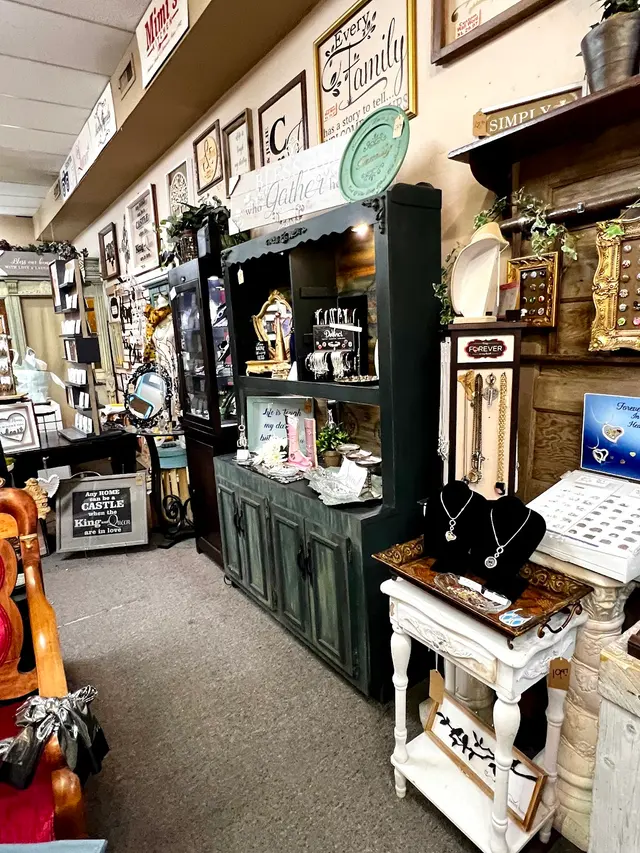 Enchanted Memories Custom Engraving & Unique Gifts — photo from the business 3