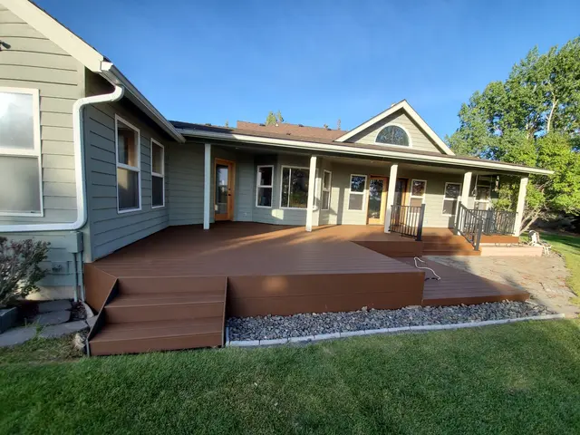 FLM Decks — photo from the business 4