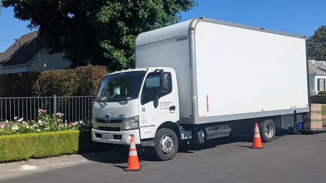 Fastruck Moving Company — photo from the business 6