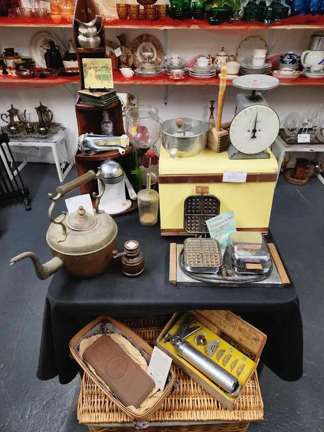 Annie Halls Vintage Boutique — customer photo 11
