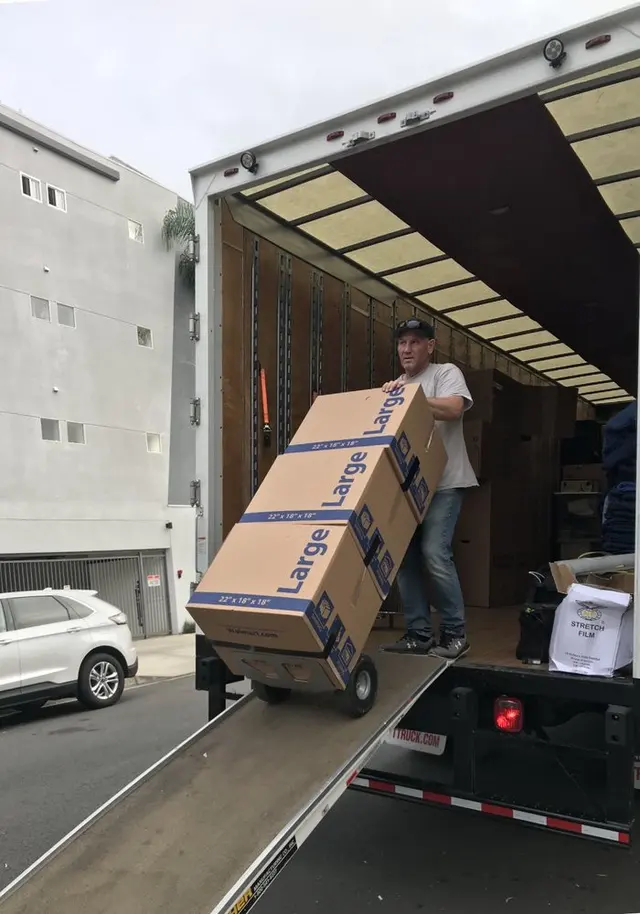 Upland Movers — photo from the business 3