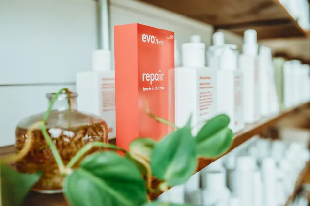 The Refinery Hair Lounge — photo from the business 9