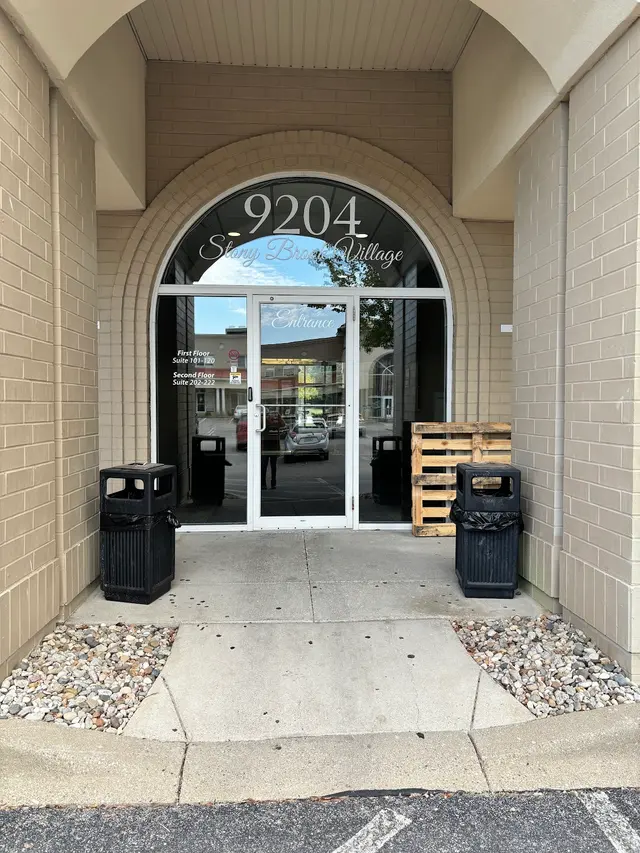 Salon Rogue — photo from the business 7