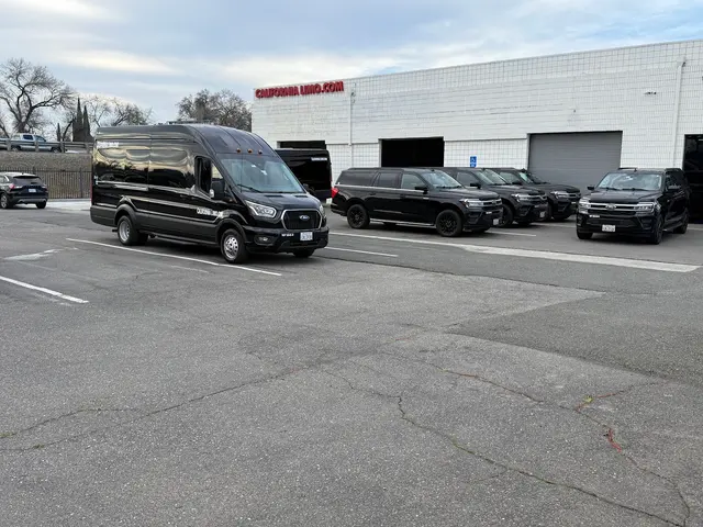 CALIFORNIA LIMO — photo from the business 1