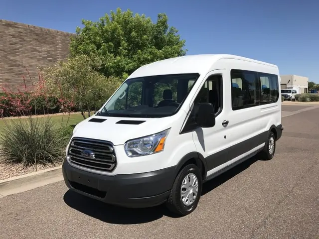 Travis Airport Shuttle and Limousines — photo from the business 2