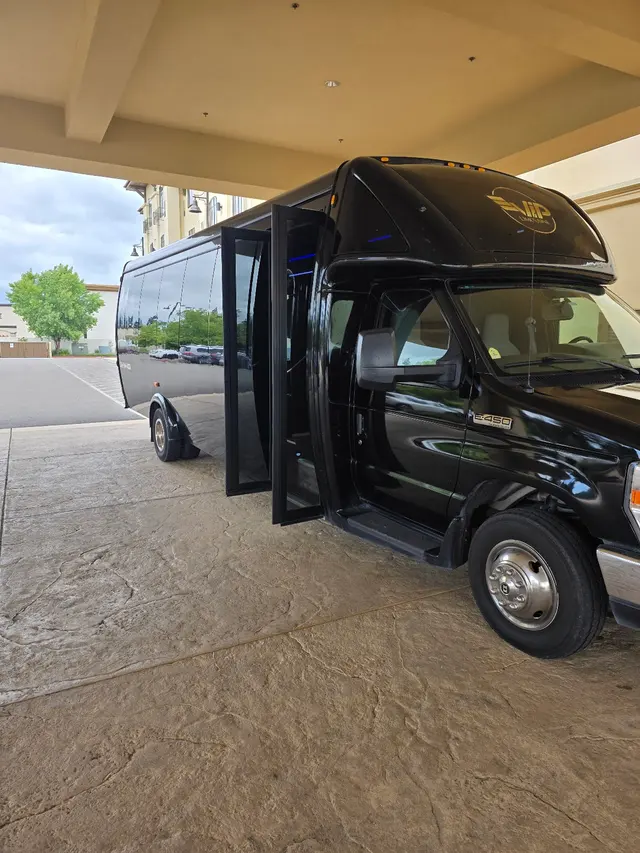 NorCal Elite Limousine Transport LLC — photo from the business 2