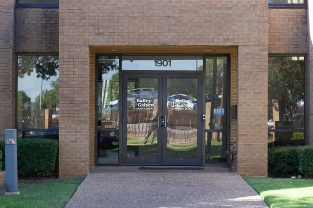 Bailey & Galyen Attorneys at Law — photo from the business 6