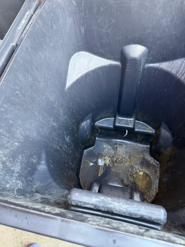 EcoClean Can | Clean Cans & Powerwashing — customer photo 4
