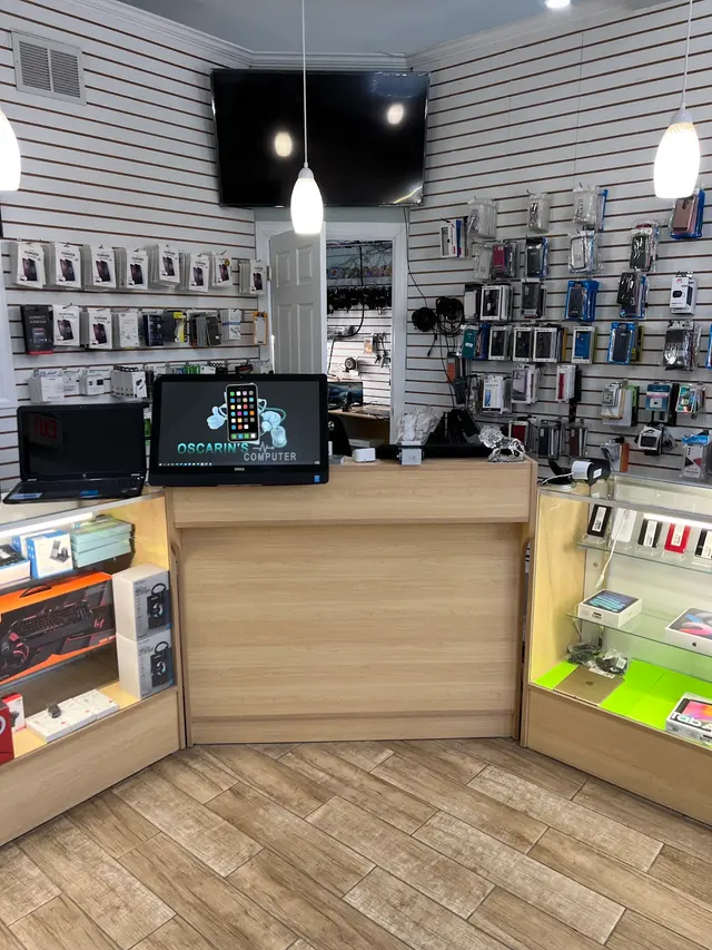 Oscarin’s Computer 2 — photo from the business 10