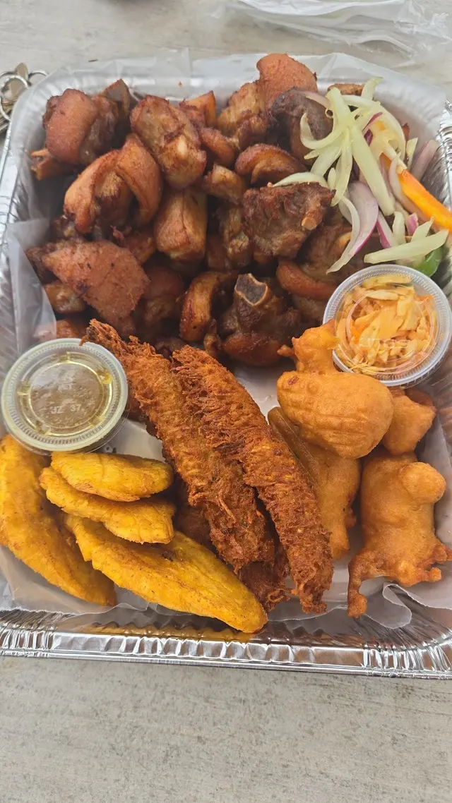 Sak Pase Foodtruck — customer photo 7
