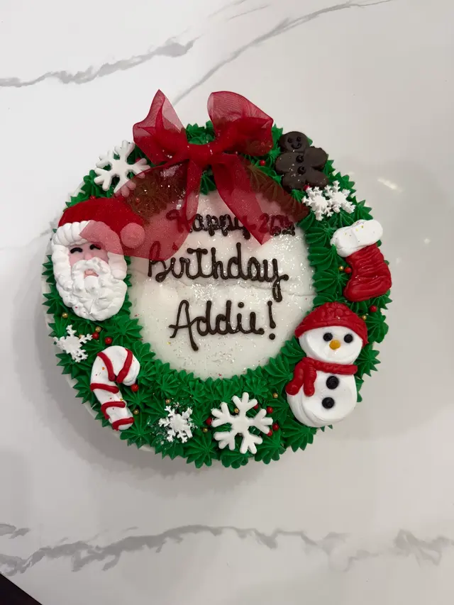 Customer photo of work by Ms. Piggy's Custom Bake Shoppe, from Nikki W's review