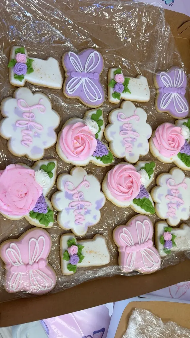 Ms. Piggy's Custom Bake Shoppe — customer photo 7