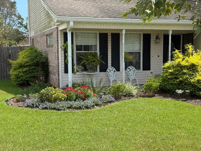 Law Office of Laura F. Paulk, PLLC - REAL ESTATE LAW and South Mississippi Title, LLC — customer photo 2