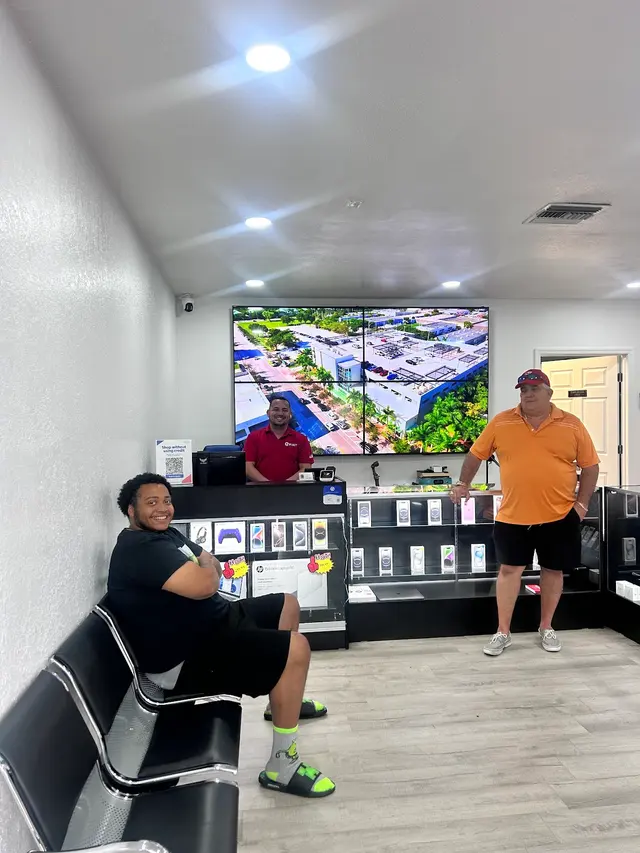 iFixit Mobile Shop - Cape Coral FL — customer photo 6