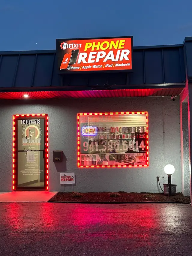 iFixit Mobile Shop - Cape Coral FL — photo from the business 3
