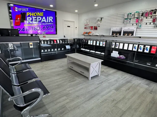 iFixit Mobile Shop - Cape Coral FL — photo from the business 9