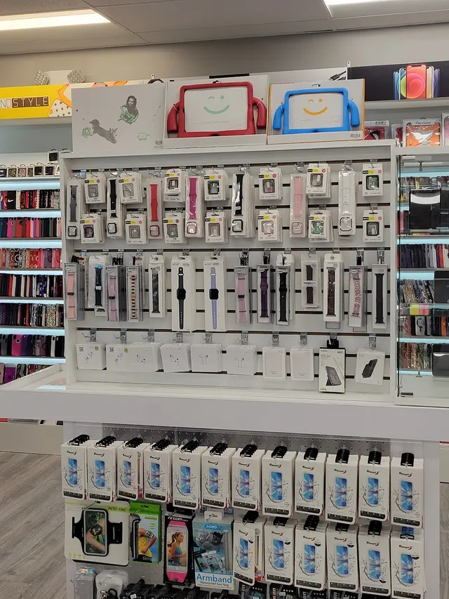 TECHY Naples Marco Island Walmart - Cell Phone & Computer Repair — customer photo 5