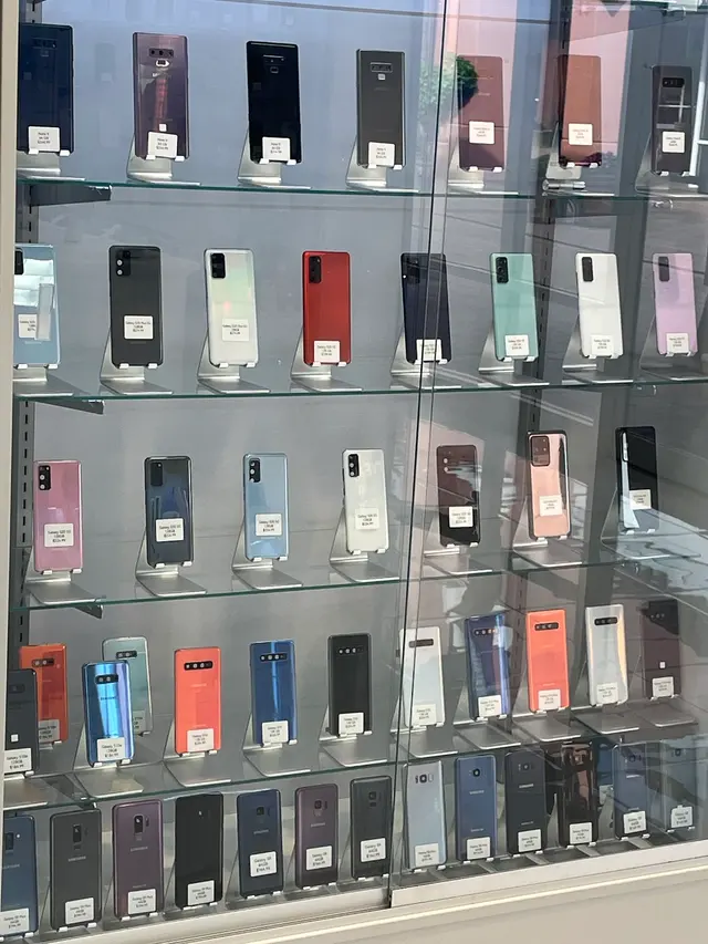 Perfect Phone - Estero (Miromar Oulets) — customer photo 10