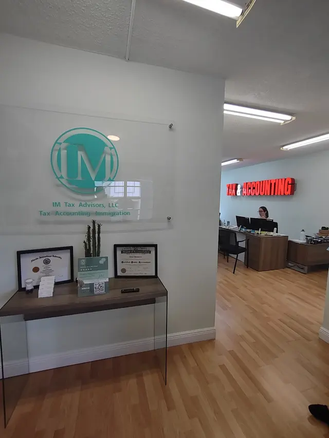 IM Tax Advisors — customer photo 3
