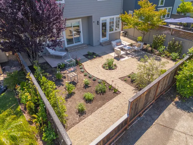 Novara Landscape & Construction — photo from the business 2