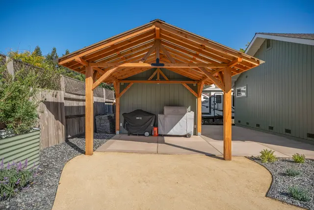 Novara Landscape & Construction — photo from the business 6