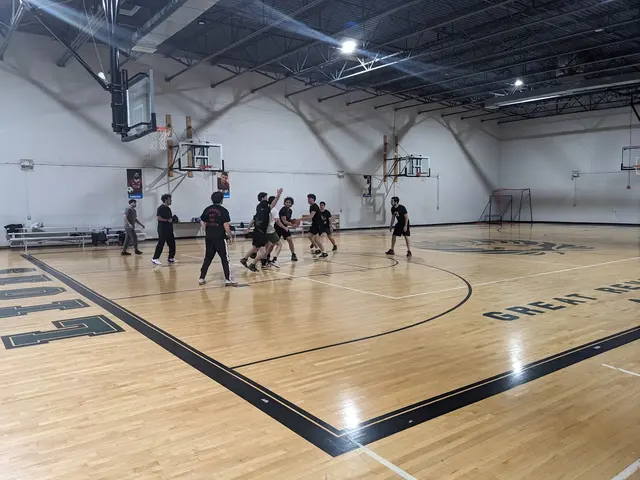 GRA Basketball — photo from the business 10