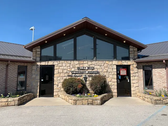 Valley West Veterinary Hospital — photo from the business 4