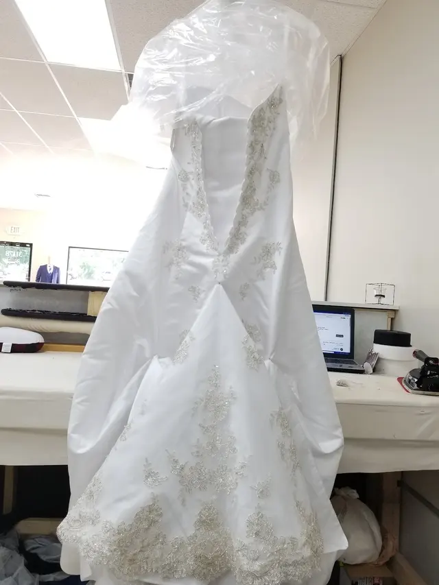 Albaron men's wear& tuxedo rentals & alteration — photo from the business 6