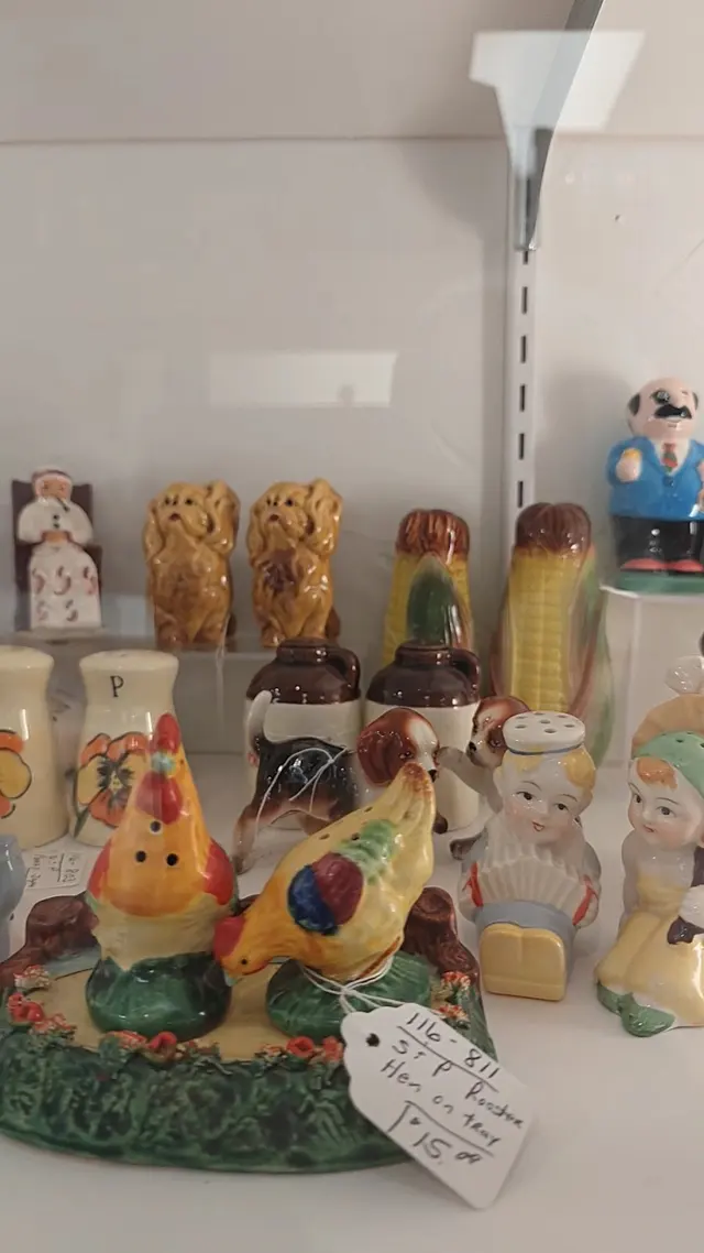 Customer photo of work by Main Street Antique Mall - Marinette, WI, from Maryam Al Shamsi's review