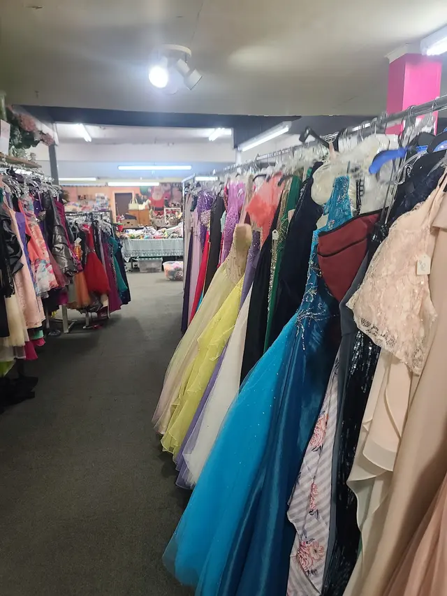 Thrifty Treasures — customer photo 6
